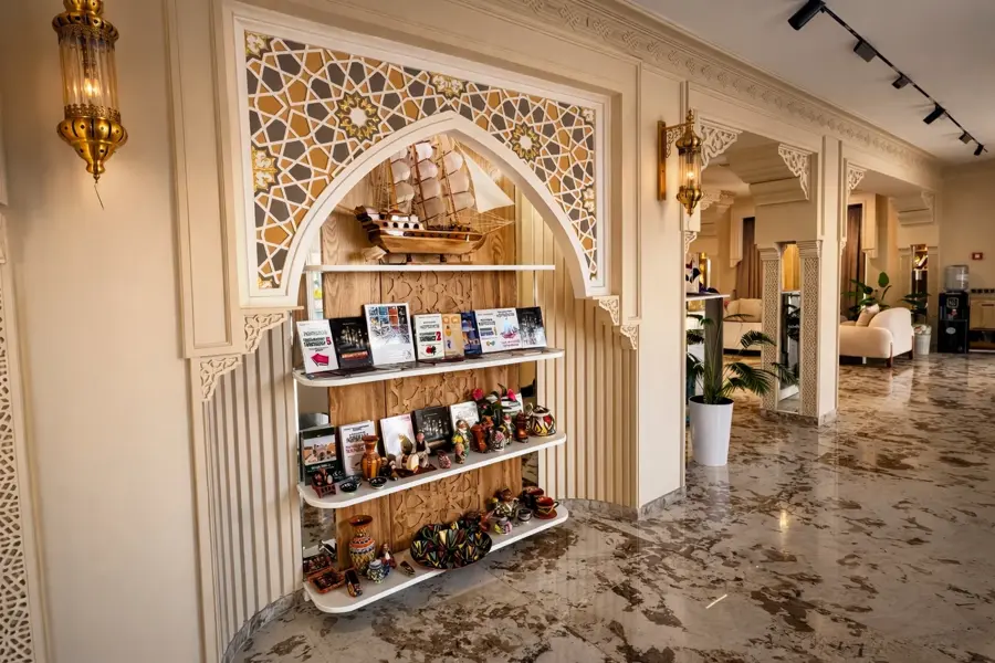 AMIR PLAZA lobby
